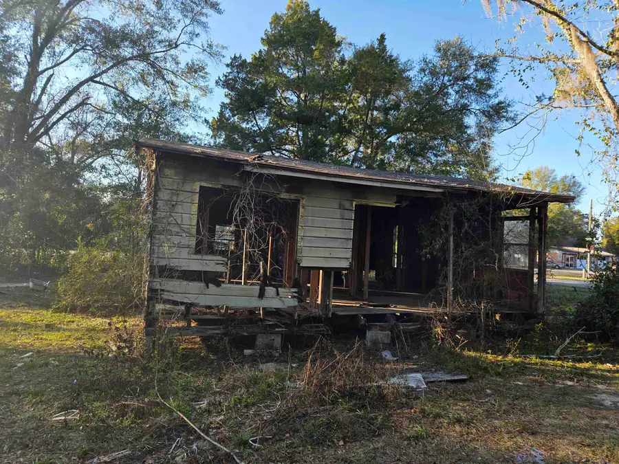 10801 NW Faircloth, Bristol, FL 32321 - #3