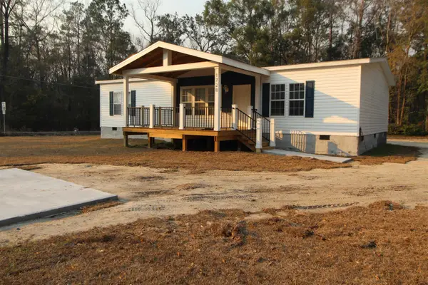 1720 E Oak Ridge Road, Tallahassee, FL 32305