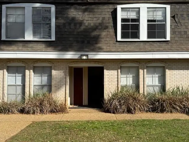 2020 Continental Avenue #220, Tallahassee, FL 32304 - #1