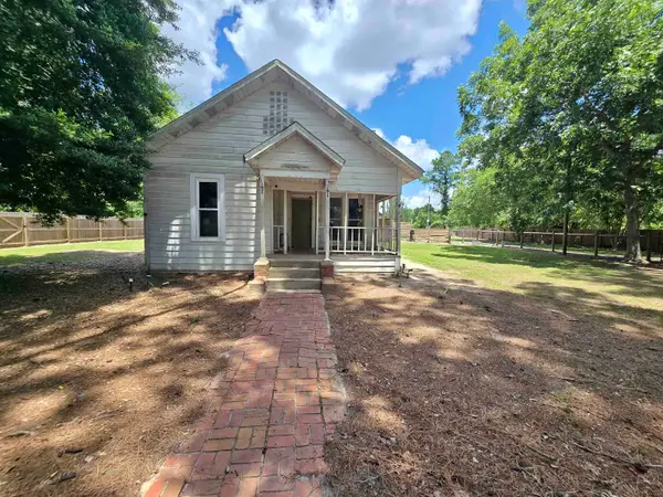 8497 Sycamore Road, Greensboro, FL 32351