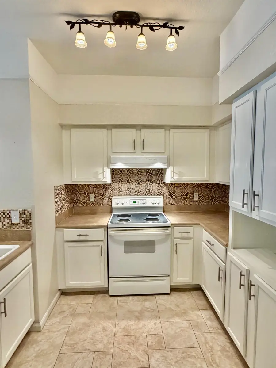 2801 Chancellorsville Drive #925, Tallahassee, FL 32312 - #3