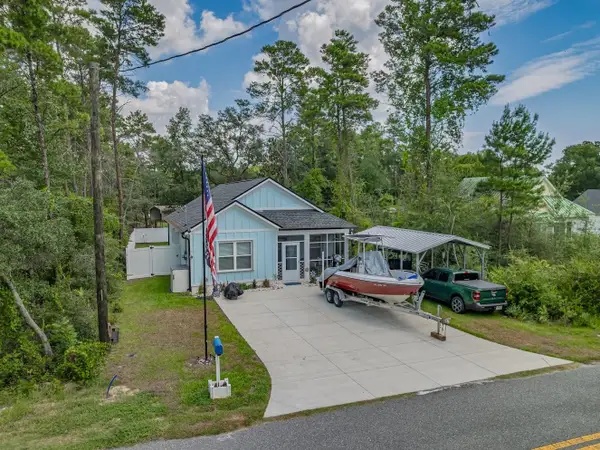143 Georgia Street, Lanark Village, FL 32323