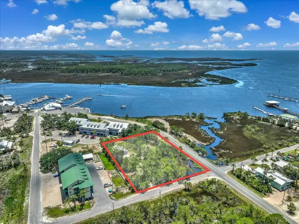 8 NW Second Street, Steinhatchee, FL 32359