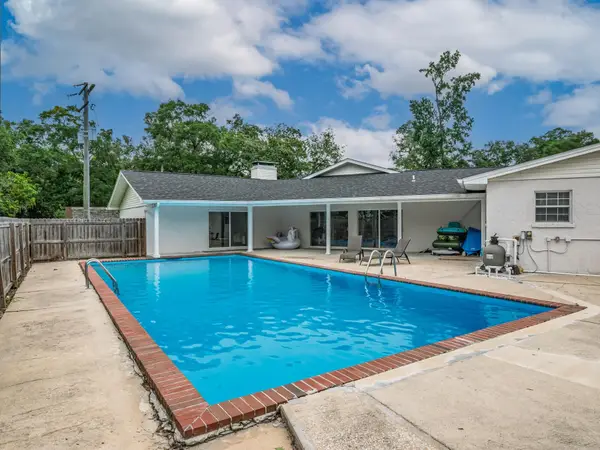 27 Hickory Avenue, Crawfordville, FL 32327