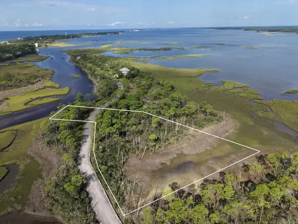 211 Hidden Harbor Dr, Alligator Point, FL 32346