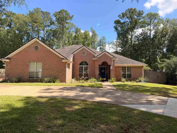 10017 Leafwood Drive, Tallahassee, FL 32312