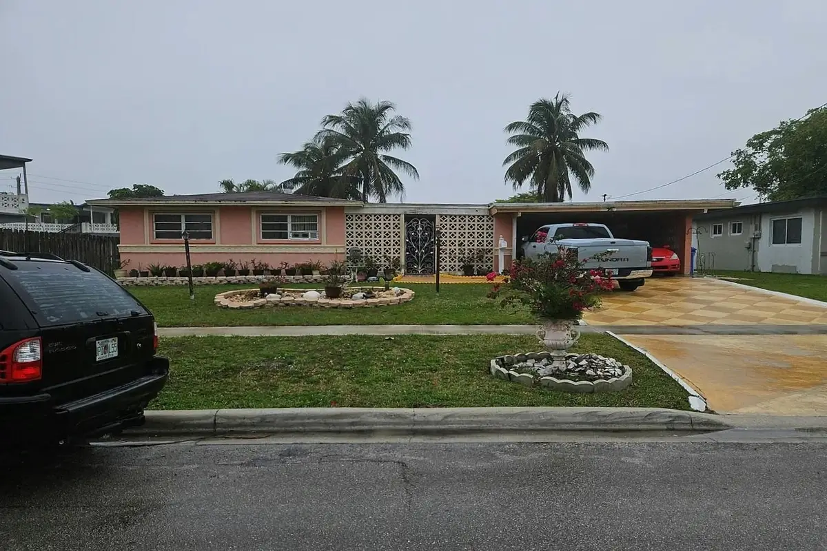 6278 Lakeshore Drive, Margate, FL 33063 - #1