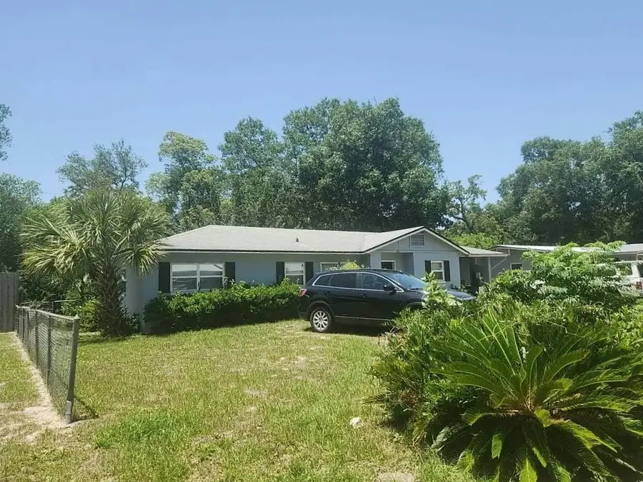 116 Crestwood Avenue, Palatka, FL 32177 - #2