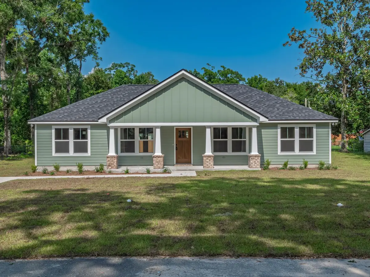 8 Crestwood Drive, Crawfordville, FL 32327 - #1