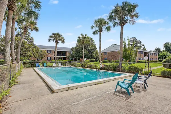 2203 W Penscacola Street #J6, Tallahassee, FL 32304
