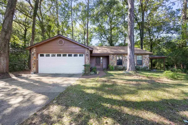 2002 Ted Hines Court, Tallahassee, FL 32308