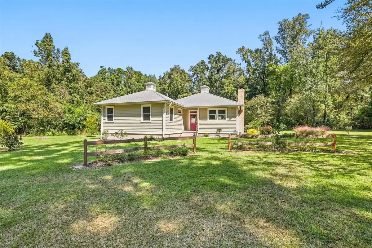 237 Beechwood Drive, Crawfordville, FL 32327 - #1
