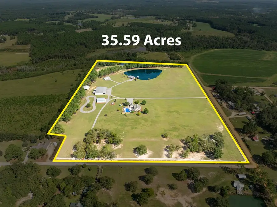 375 Dasher St, Lyons, GA 30436 - #2