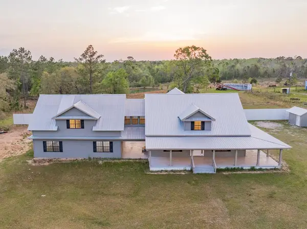 469 Dyal Rd, Baxley, GA 31513