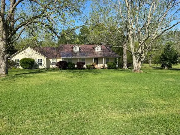 4087 Harris Kicklighter Rd, Glennville, GA 30427