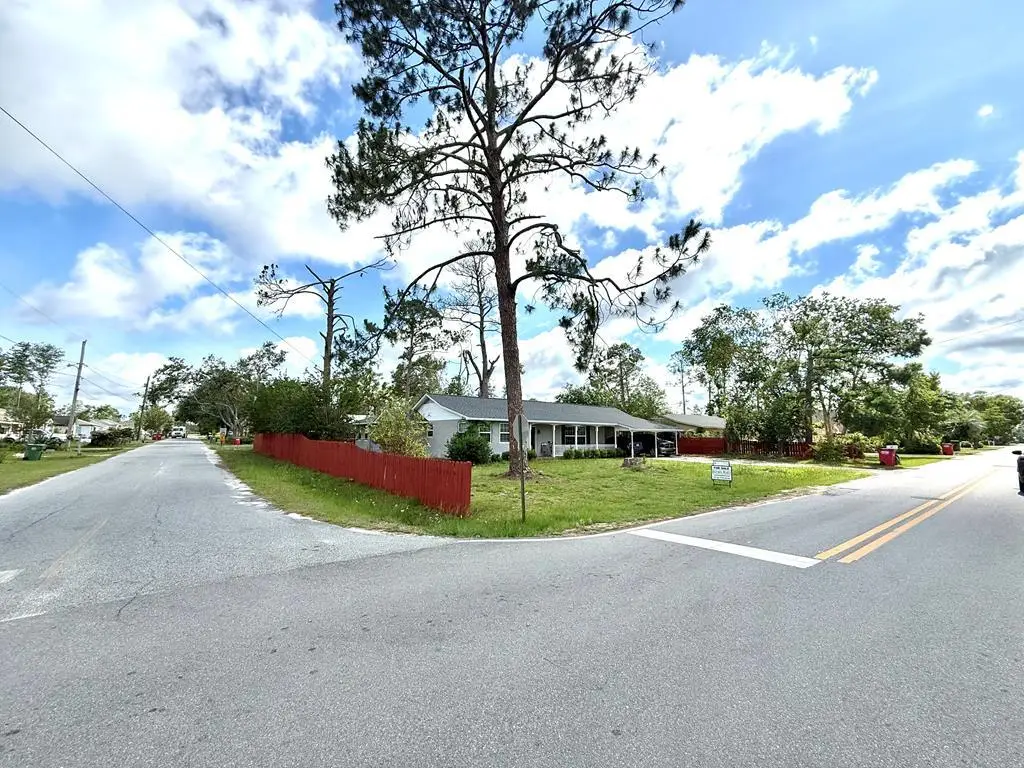 44 Kersey St, Hazlehurst, GA 31539 - Image #1