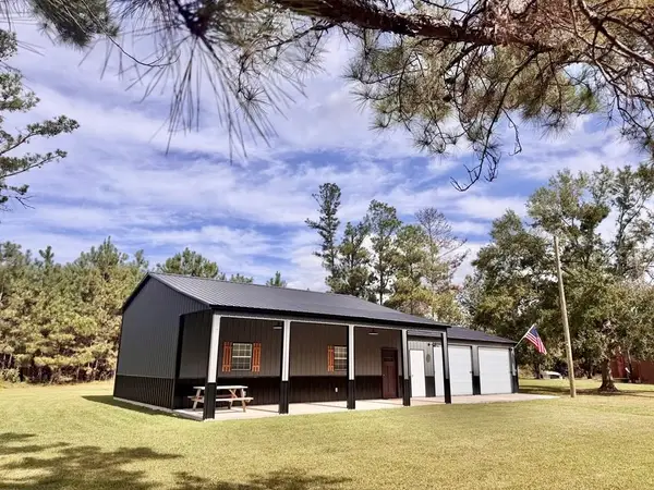 111 Dead River Rd, Glenwood, GA 30428