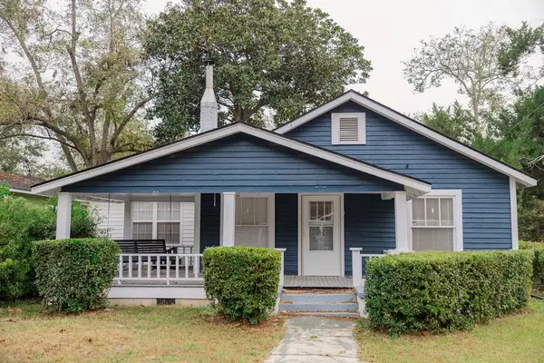 273 Holmesville Ave, Baxley, GA 31513