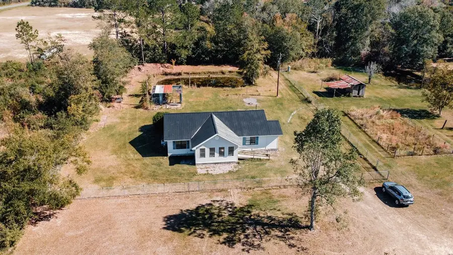 85 Pickett Rd, Baxley, GA 31513 - #3