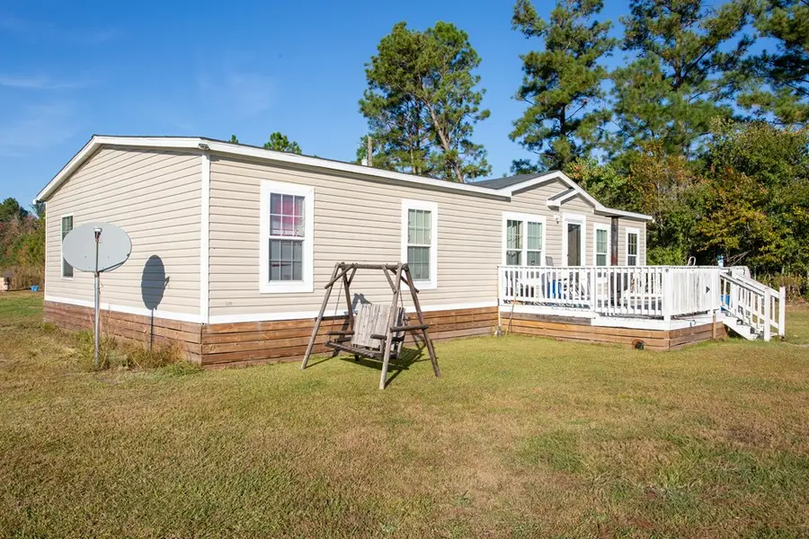 74 Leslie Rd, Hazlehurst, GA 31539 - Image #3