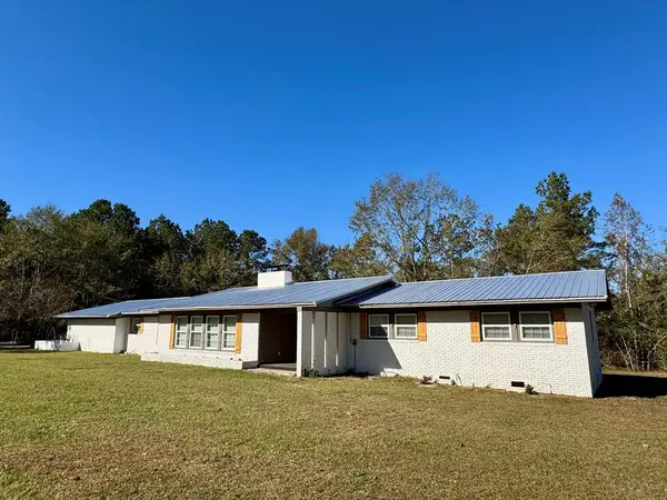 405 N. Broughton St., Ailey, GA 30410