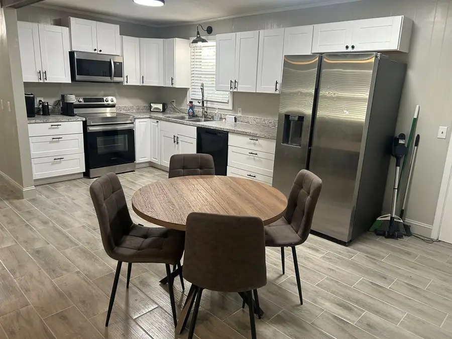 185 185 S. Cromartie Street, Hazlehurst, GA 31539 - Image #3