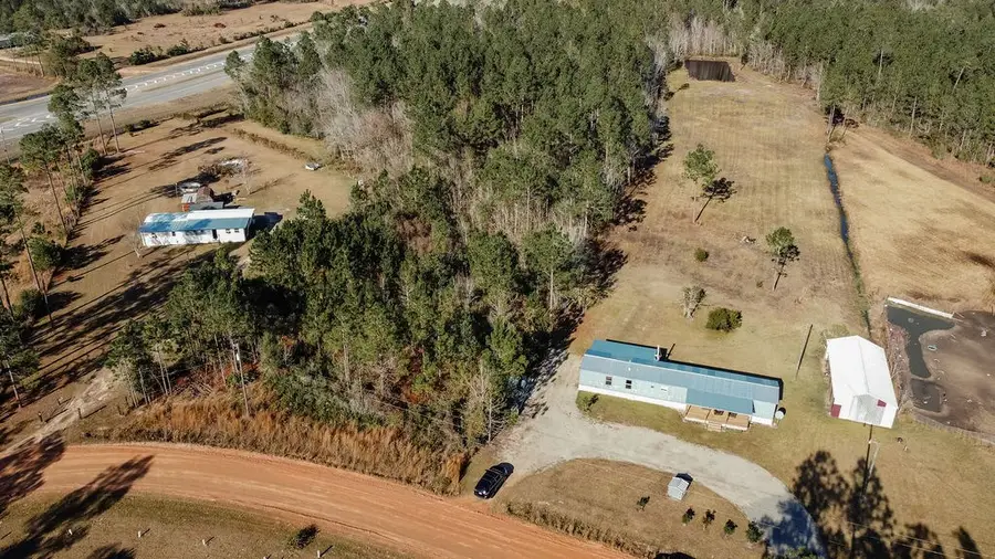 321 Mae Ln, Baxley, GA 31513 - Image #2