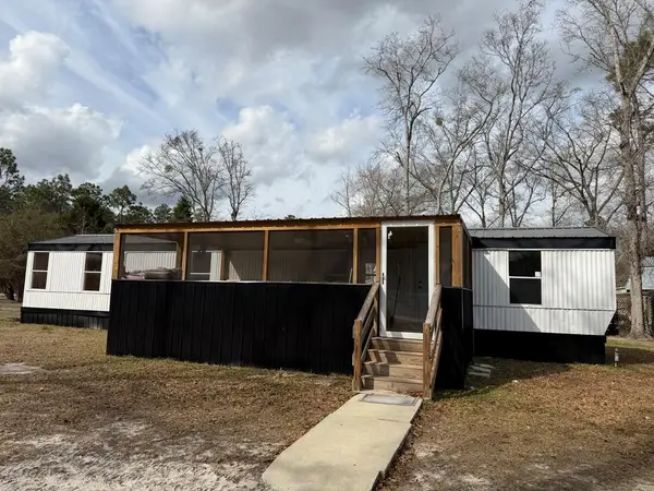 210 Chickadee Circle, Jesup, GA 31545