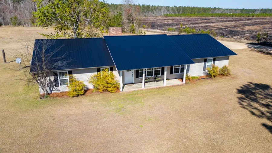 83 Edward Kirkland Rd, Hazlehurst, GA 31539 - #2