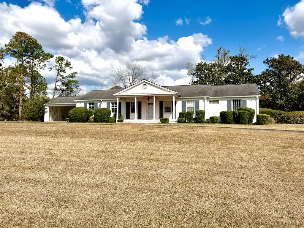 1206 Center Dr, Vidalia, GA 30474 - #1