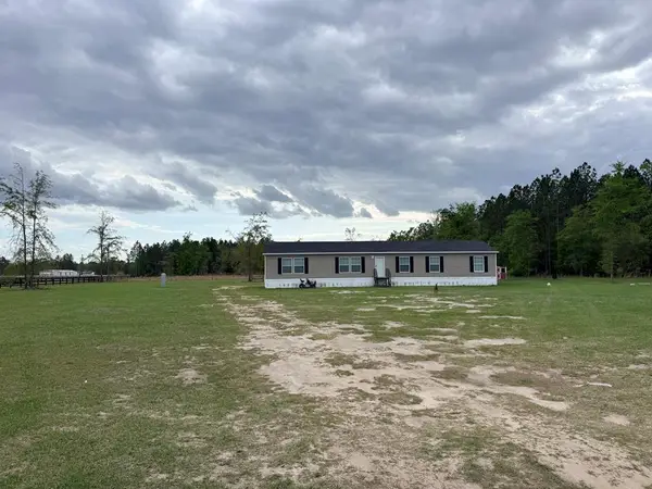 7518 Buck Head Rd, Baxley, GA 31513