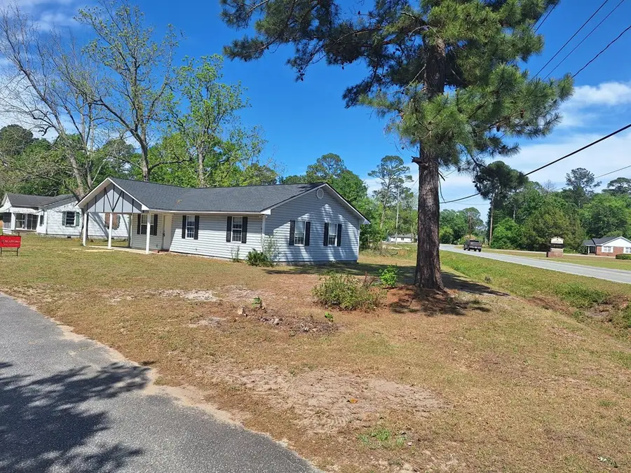 37 Faison St., Baxley, GA 31513 - #2