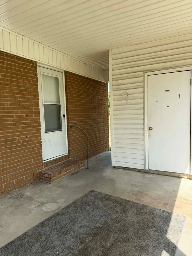 311 Douglas St, Alma, GA 31510 - #3