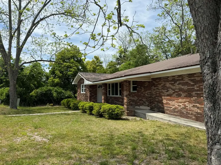 813 W 12th St, Alma, GA 31510 - #3