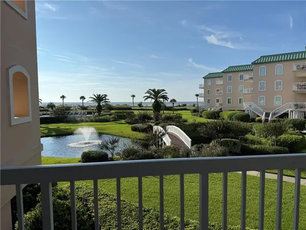 1400 Ocean Boulevard #111, St Simons Island, GA 31522