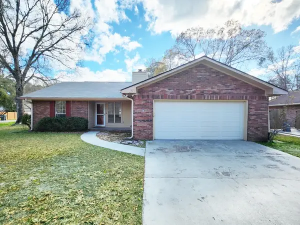 157 W Peach Avenue, Kingsland, GA 31548