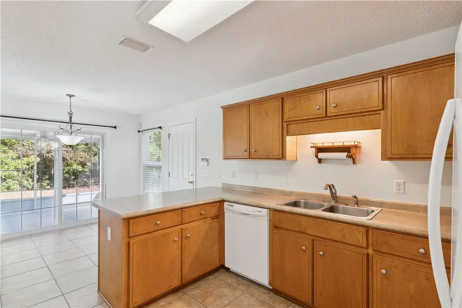 229 Sarah Drive, Brunswick, GA 31525 - Image #3