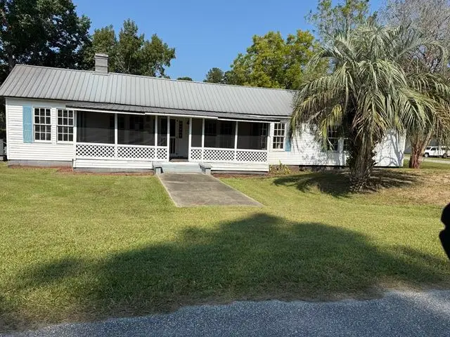 1106 Oak Street Nw, Townsend, GA 31331 - Image #1