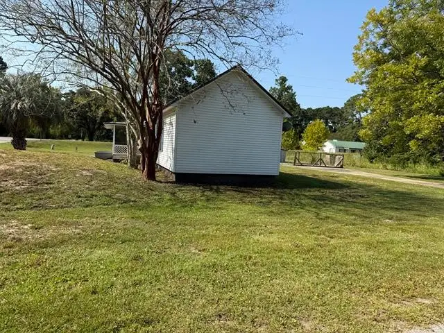 1106 Oak Street Nw, Townsend, GA 31331 - Image #2