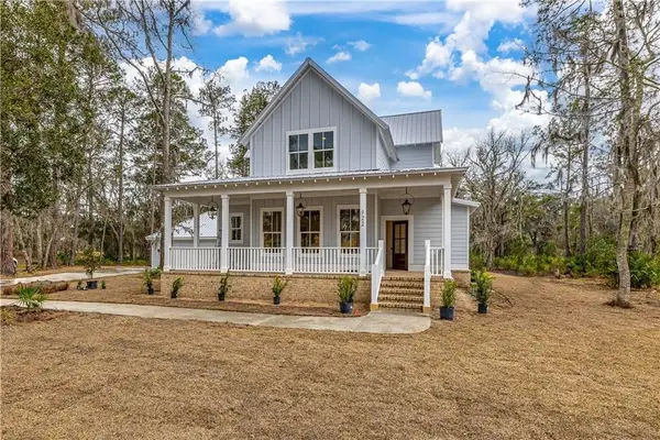 122 Robertson Circle, St Simons Island, GA 31522