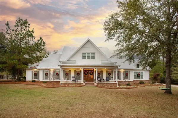 146 Henrys Loop, Waycross, GA 31503