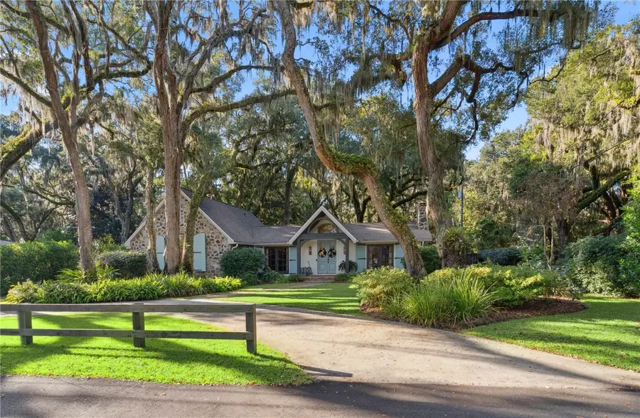 327 Peachtree Street, Saint Simons Island, GA 31522 - Image #3