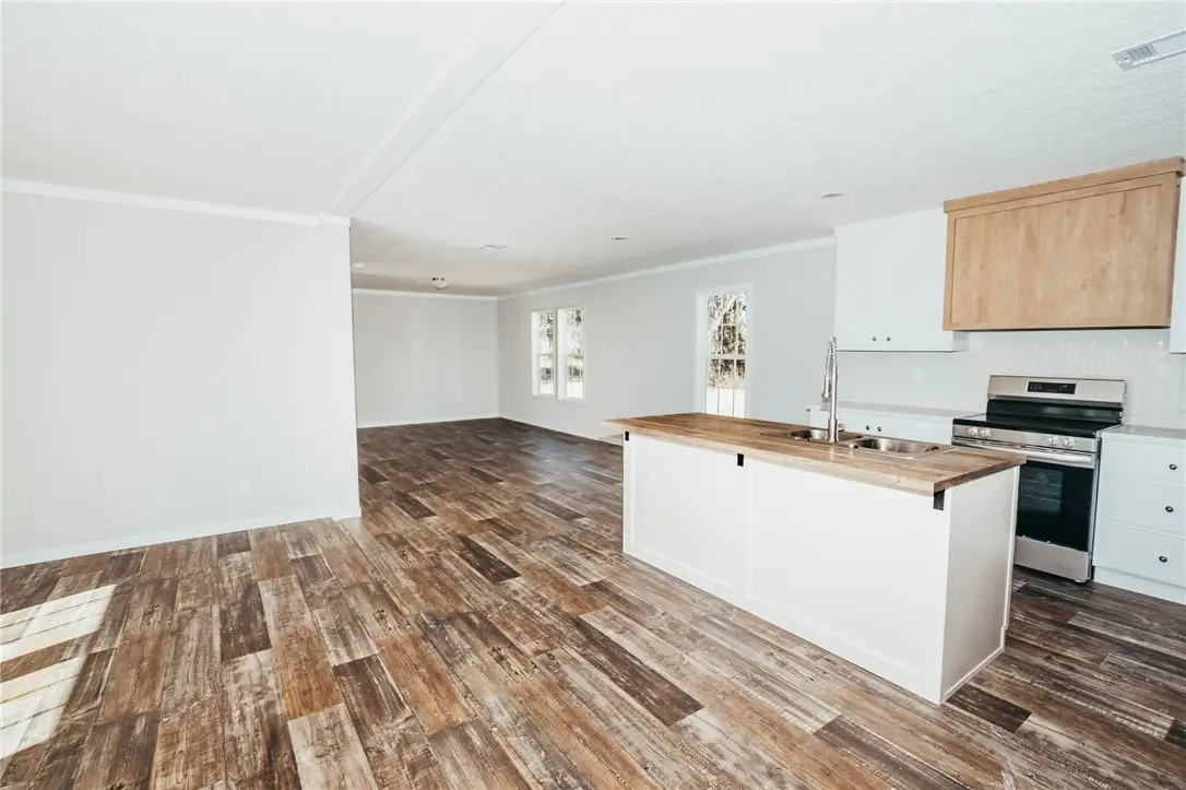 952 Boots Harrison Road, Hortense, GA 31543 - Image #1