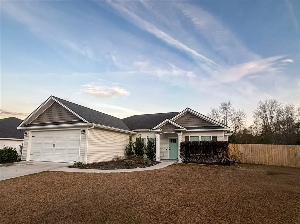 17 Burnt Oak Circle, Brunswick, GA 31525 - Image #1