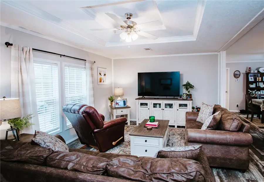 122 Holly Street Circle, Brunswick, GA 31525 - Image #2