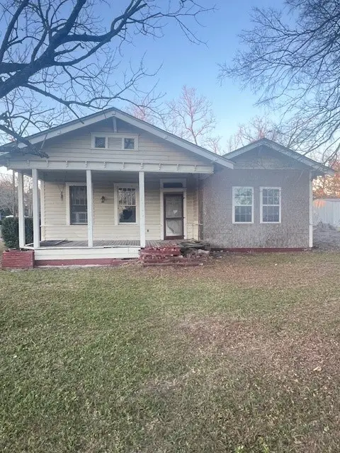 801 E Waring Street, Waycross, GA 31501 - #1