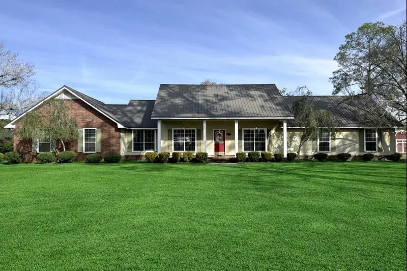 236 Bacon Street, Jesup, GA 31545 - #1