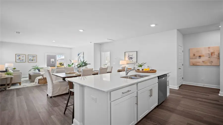 1043 Lakes Boulevard, Brunswick, GA 31525 - #3