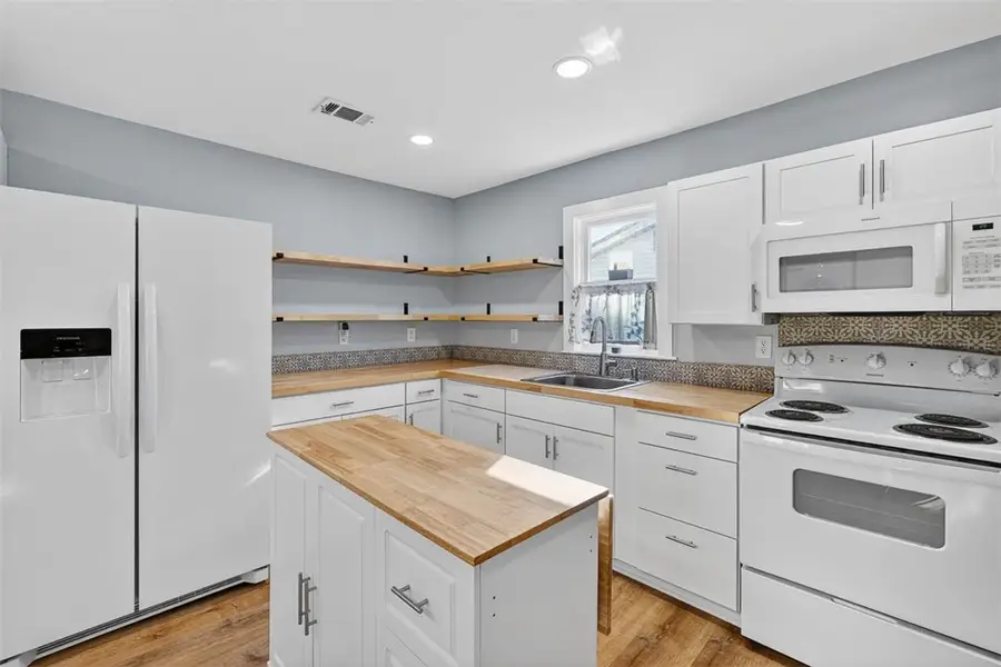 2329 Reynolds Street, Brunswick, GA 31520 - Image #3