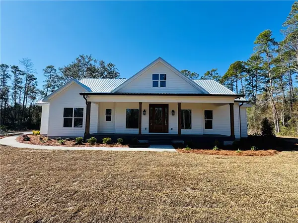 194 Piney Bluff Road, Waverly, GA 31565